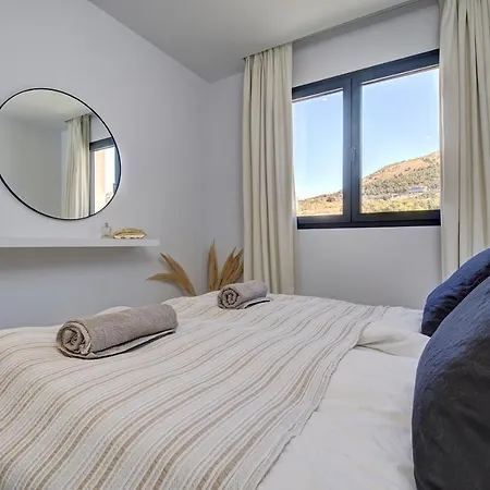 Stylish Three Bedroom @ Higueron West! Fuengirola