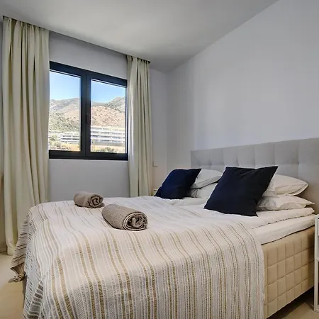 Stylish Three Bedroom @ Higueron West!